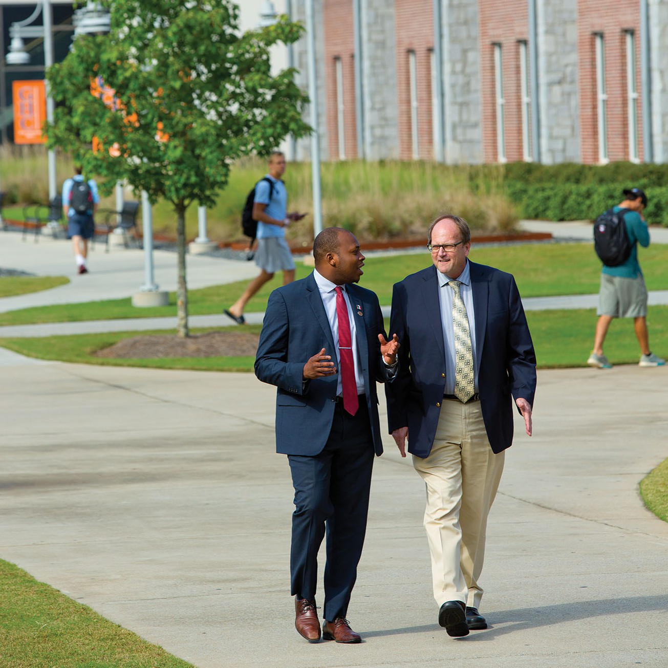 Snelling confers with Jonathan Hershey, professor of English and the college’s dean of humanities. Hershey founded and has long directed the Brother2Brother program at Georgia Highlands, an effort that aims to improve success rates among the college’s black male students.