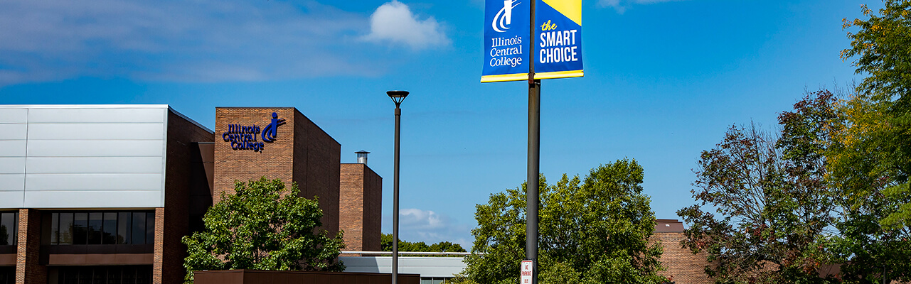 Campus light pole banner reads Illinois Central—the smart choice.
